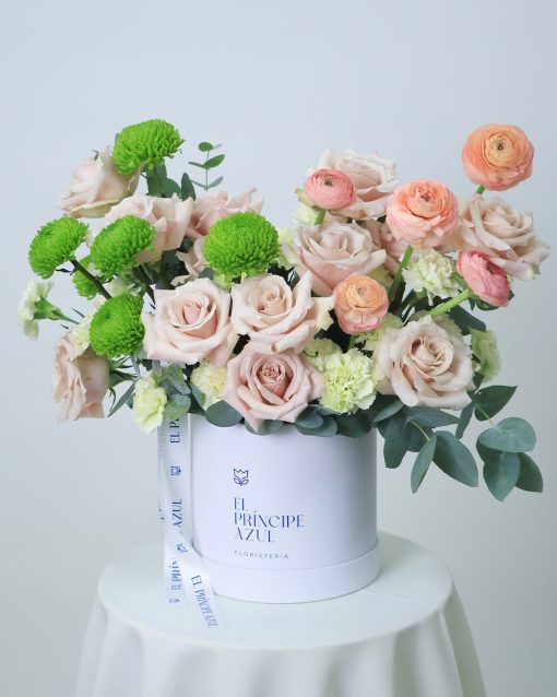Arreglo elegante de flores pasteles